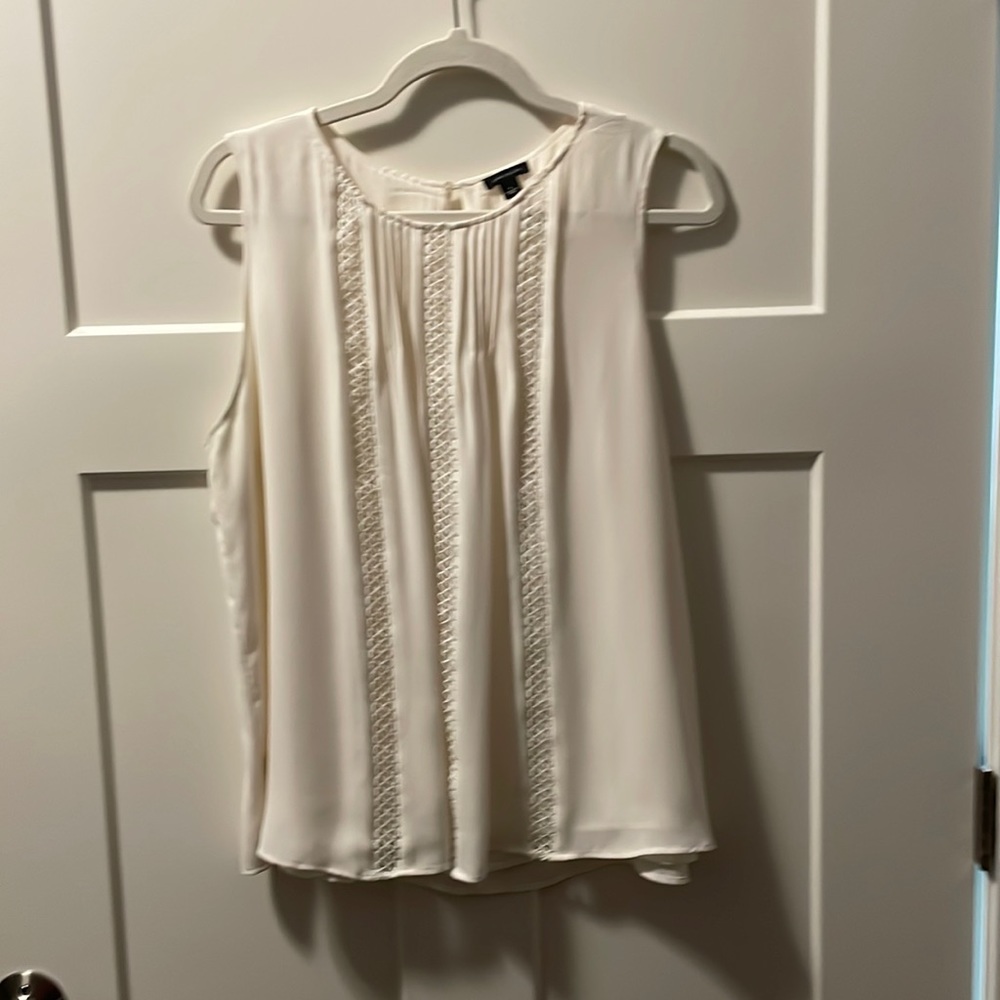 Ann Taylor size L women’s white sleeveless blouse
